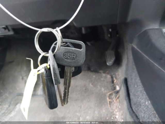 2012 TOYOTA PRIUS C JTDKDTB33C1021767 Photo 10