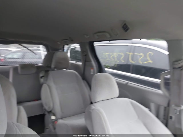 Продажа на аукционе авто 2015 Toyota Sienna Le 8 Passenger, vin: 5TDKK3DC7FS630614, номер лота: 42466279