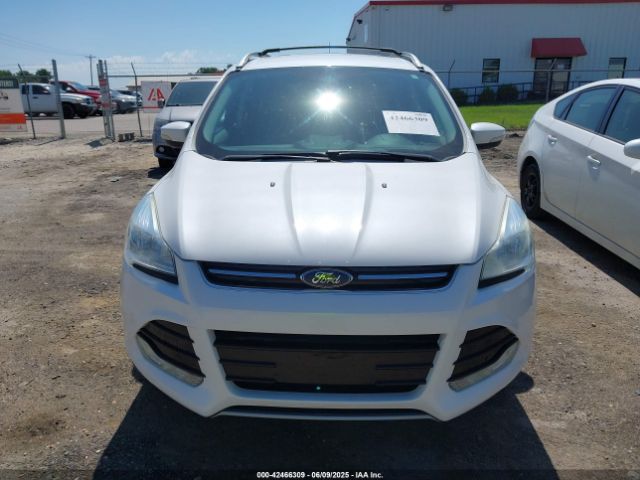 1FMCU9JX2GUC60514 Ford Escape Titanium
