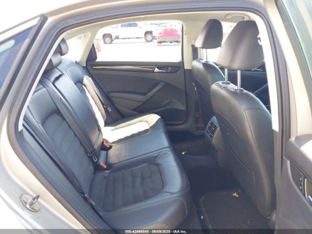 1VWCN7A30EC097025 Volkswagen Passat 2.0l Tdi Sel Premium