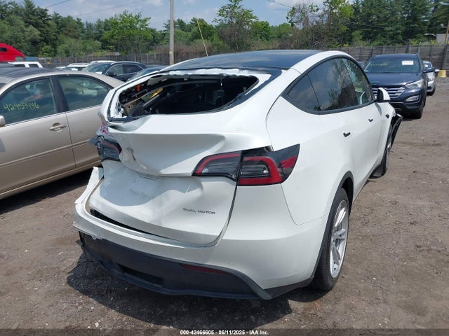 2022 TESLA MODEL Y 7SAYGAEE7NF384783 Photo 3