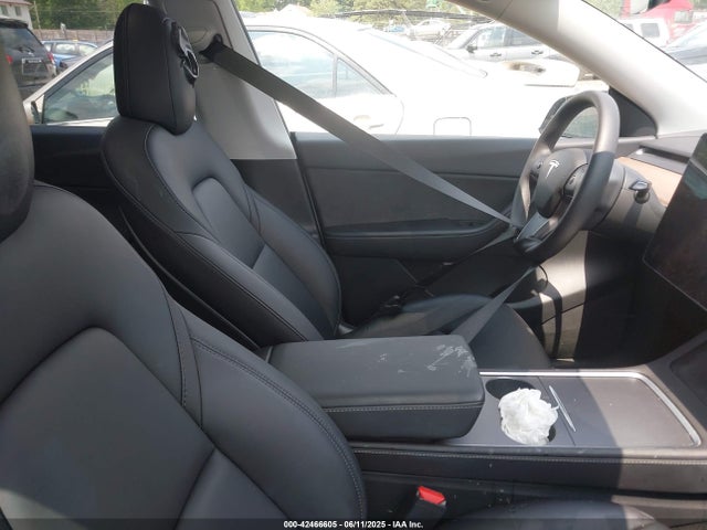 2022 TESLA MODEL Y 7SAYGAEE7NF384783 Photo 4