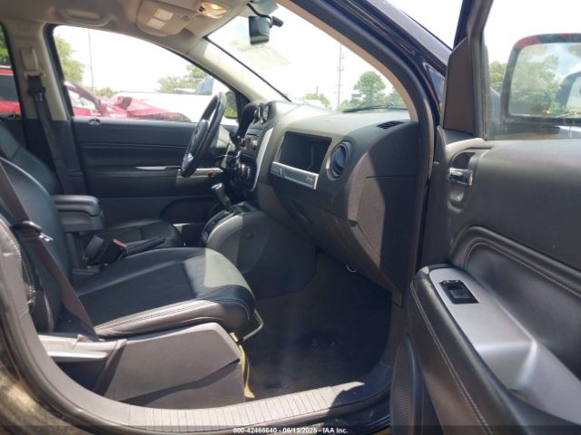 1C4NJCEA8GD793945 Jeep Compass Latitude