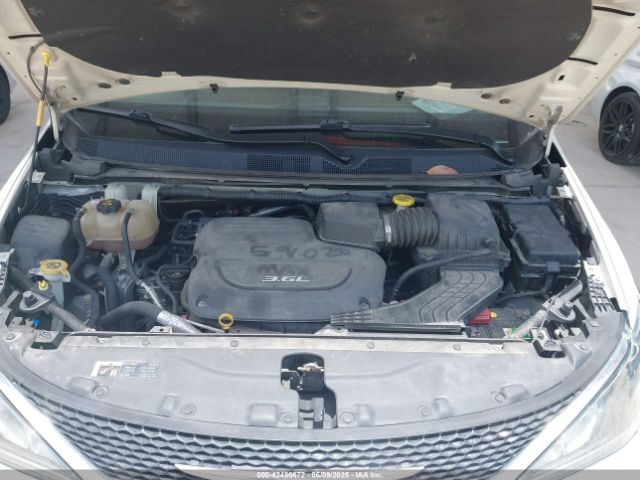2017 CHRYSLER PACIFICA 2C4RC1BGXHR607796 Photo 9