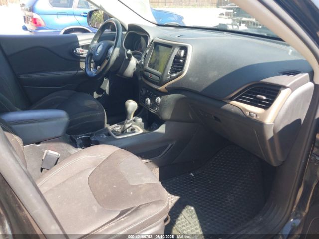 1C4PJMCS0GW154652 Jeep Cherokee Latitude