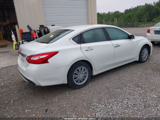1N4AL3AP0HN313045 Nissan 2017