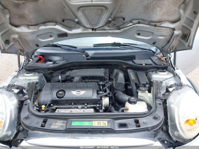 2009 MINI COOPER CLUBMAN WMWML33569TX36239 Photo 9