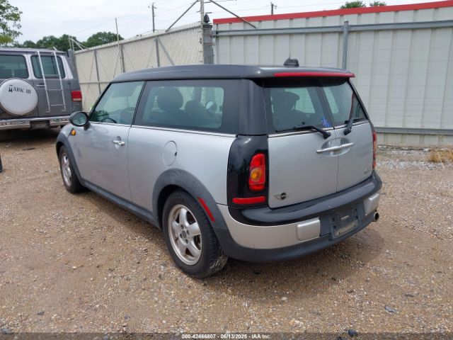 2009 MINI COOPER CLUBMAN WMWML33569TX36239 Photo 2
