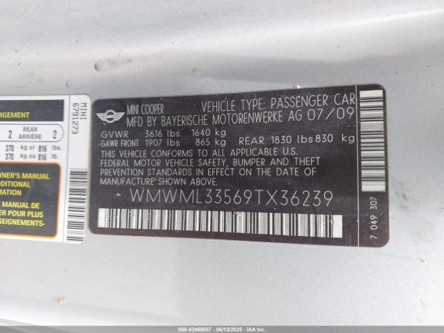 2009 MINI COOPER CLUBMAN WMWML33569TX36239 Photo 8
