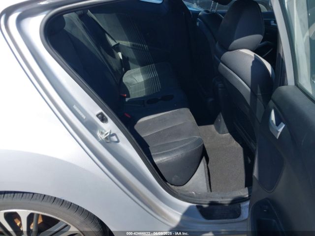KMHTC6AE6GU291555 Hyundai Veloster Turbo