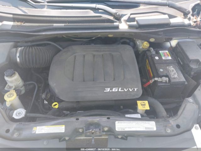2011 CHRYSLER TOWN & COUNTRY 2A4RR8DG4BR745842 Photo 9