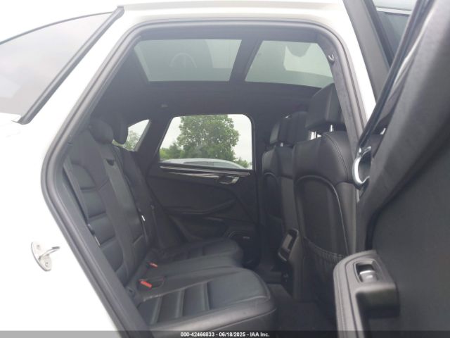 2015 PORSCHE MACAN WP1AF2A5XFLB93921 Photo 7