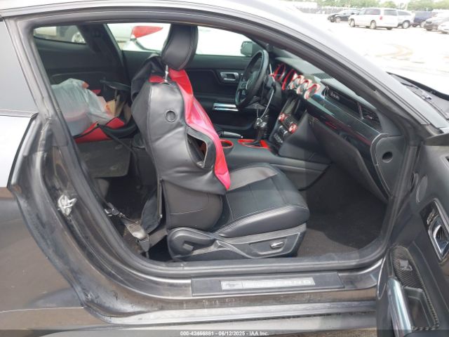 2019 FORD MUSTANG 1FA6P8TH6K5106082 Photo 4