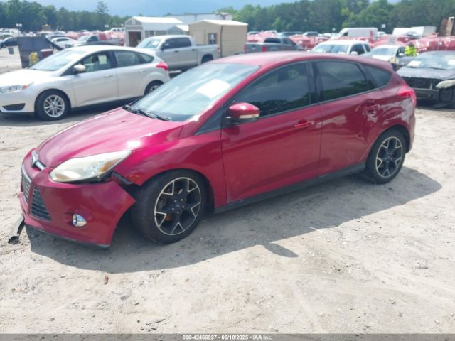 1FADP3K24EL367945 Ford FOCUS SE