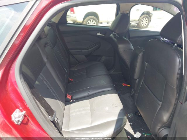 1FADP3K24EL367945 Ford FOCUS SE