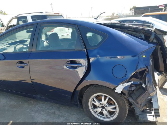 JTDKN3DU4F0453555 Toyota Prius Two