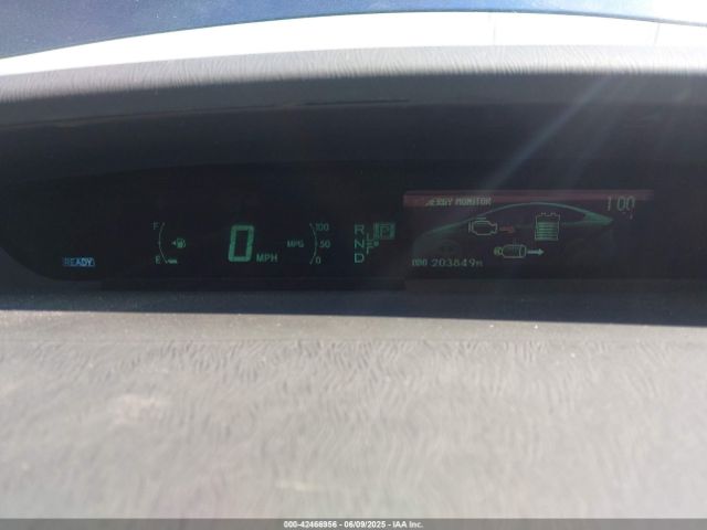 JTDKN3DU4F0453555 Toyota Prius Two