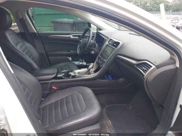 3FA6P0HD3GR212579 Ford FUSION SE