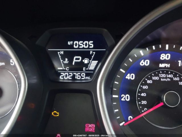 5NPDH4AE6FH560046 Hyundai ELANTRA SE