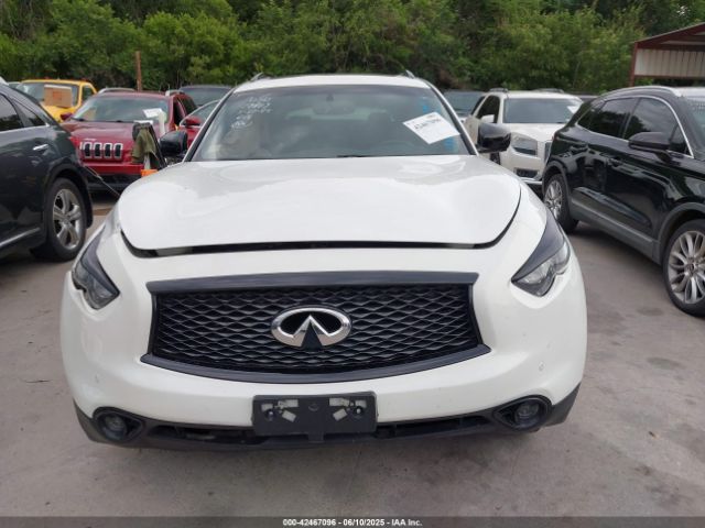 JN8CS1MU8GM671269 Infiniti QX70