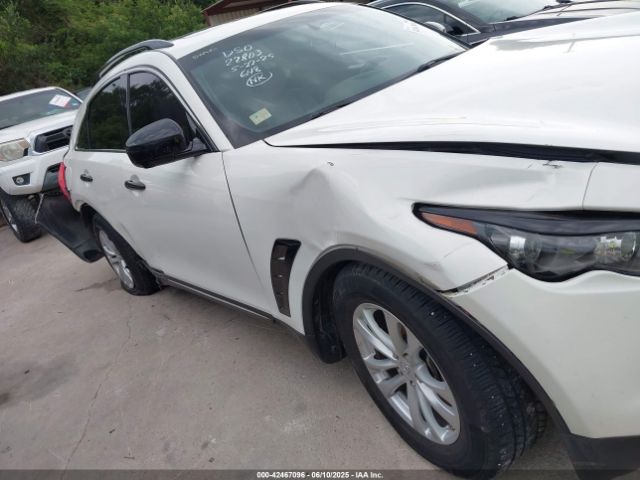 JN8CS1MU8GM671269 Infiniti QX70