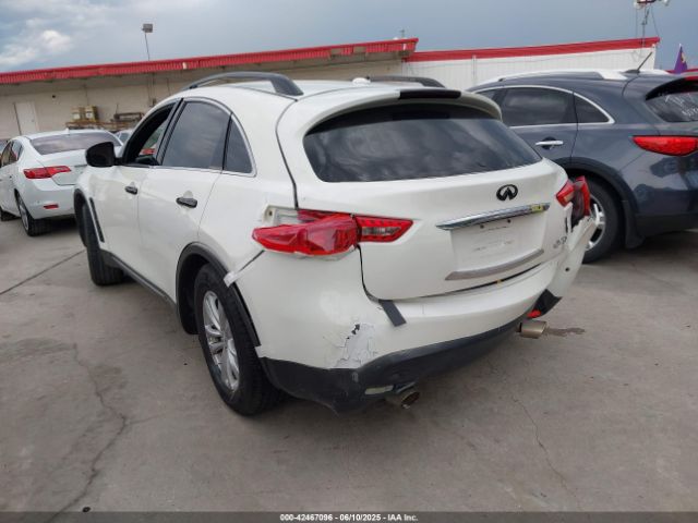 JN8CS1MU8GM671269 Infiniti QX70