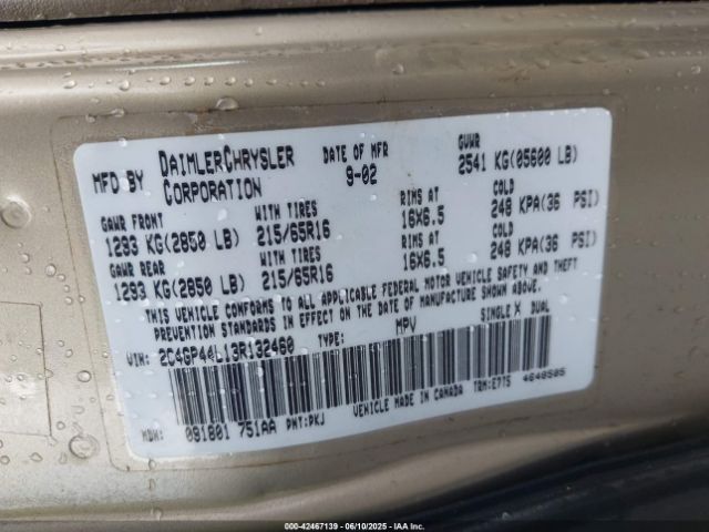 2003 CHRYSLER TOWN & COUNTRY 2C4GP44L13R132460 Photo 8