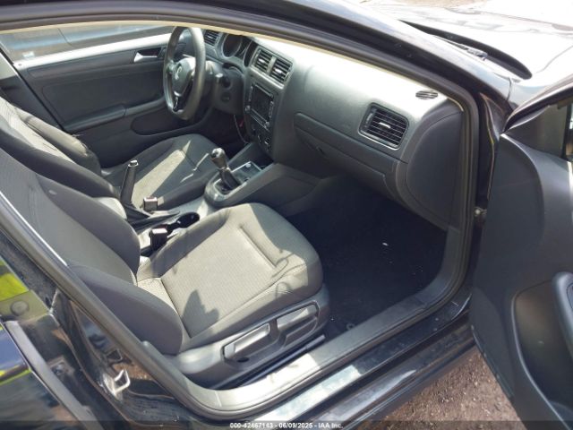 3VW1K7AJ6FM406785 Volkswagen Jetta 2.0l S
