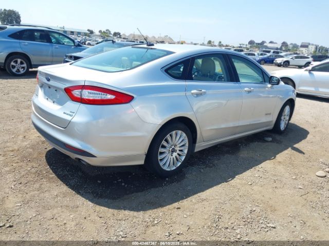 3FA6P0LU6ER270190 Ford Fusion Hybrid Se