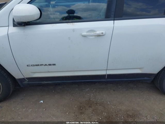 1C4NJCEA2GD815695 Jeep Compass High Altitude Edition