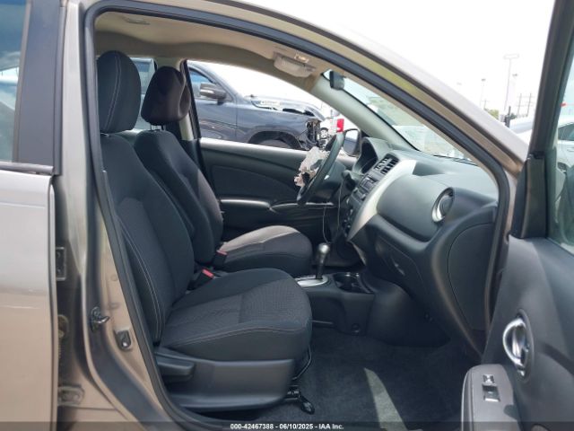 3N1CN7AP2GL917895 Nissan 2016