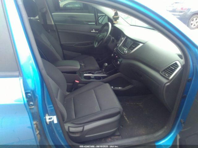 2018 HYUNDAI TUCSON KM8J33AL4JU700907 Photo 4