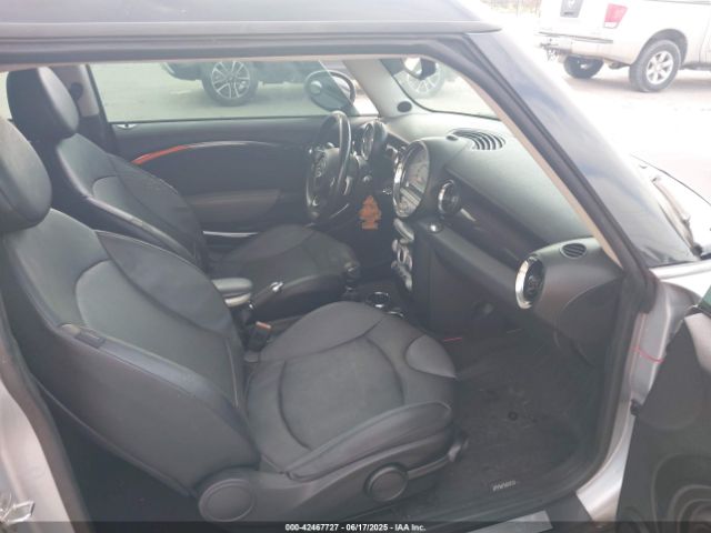2009 MINI COOPER S CLUBMAN WMWMM33539TP90210 Photo 4