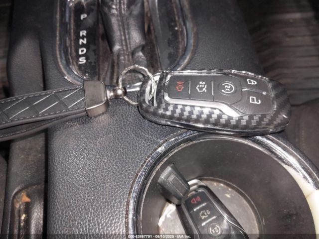 1FA6P8AM8G5293266 Ford Mustang V6