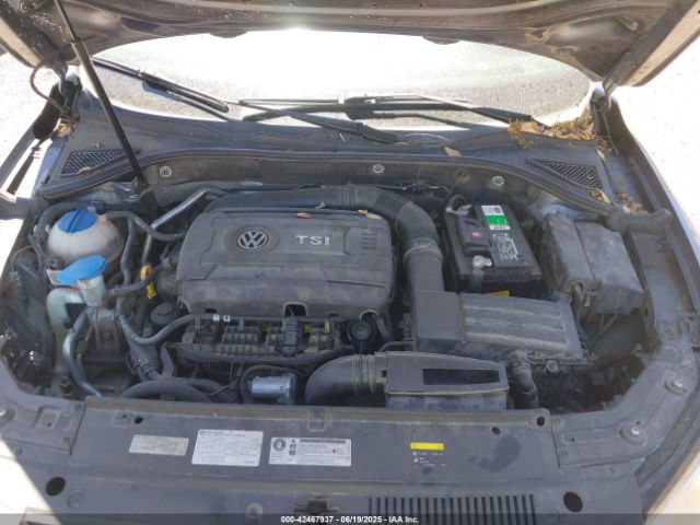 1VWAT7A31FC061102 Volkswagen Passat
