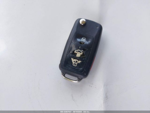 1VWAT7A31FC061102 Volkswagen Passat