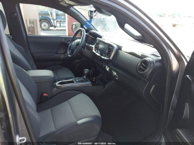 2021 TOYOTA TACOMA 5TFAZ5CN4MX113669 Photo 4