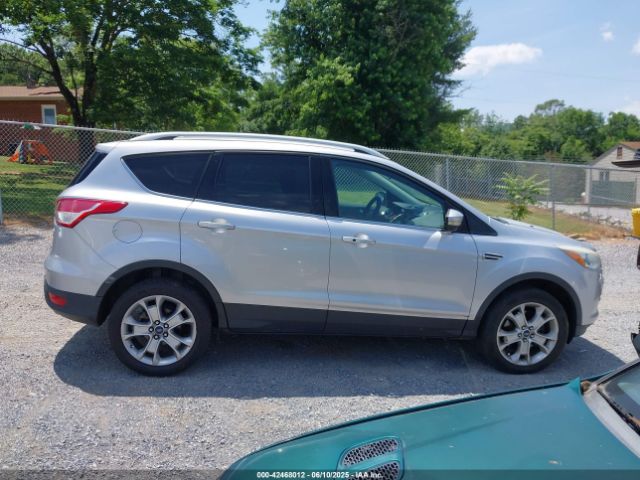 1FMCU0J90FUB24894 Ford Escape Titanium