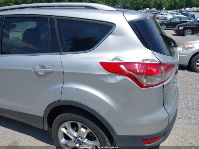 1FMCU0J90FUB24894 Ford Escape Titanium