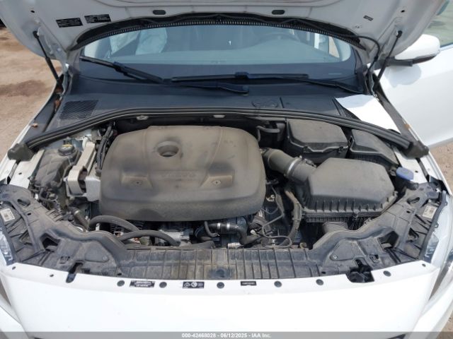 2016 VOLVO S60 YV126MFK4G2412051 Photo 9