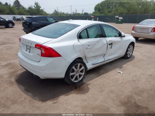 2016 VOLVO S60 YV126MFK4G2412051 Photo 3