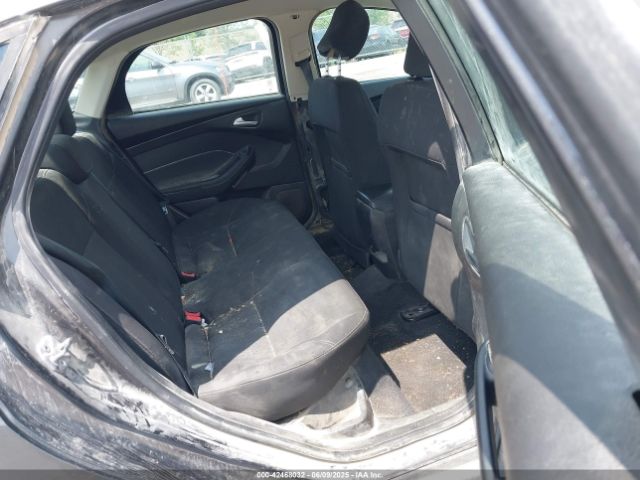 1FADP3F2XGL298174 Ford 2016