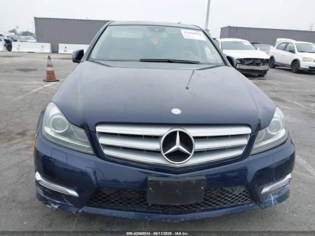 2013 MERCEDES-BENZ C 250 WDDGF4HB6DR255558 Photo 5