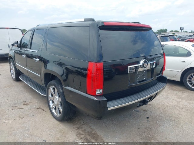 2008 CADILLAC ESCALADE ESV 1GYFK66858R265051 Photo 2