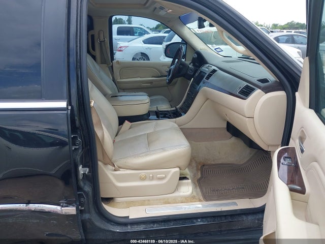 2008 CADILLAC ESCALADE ESV 1GYFK66858R265051 Photo 4
