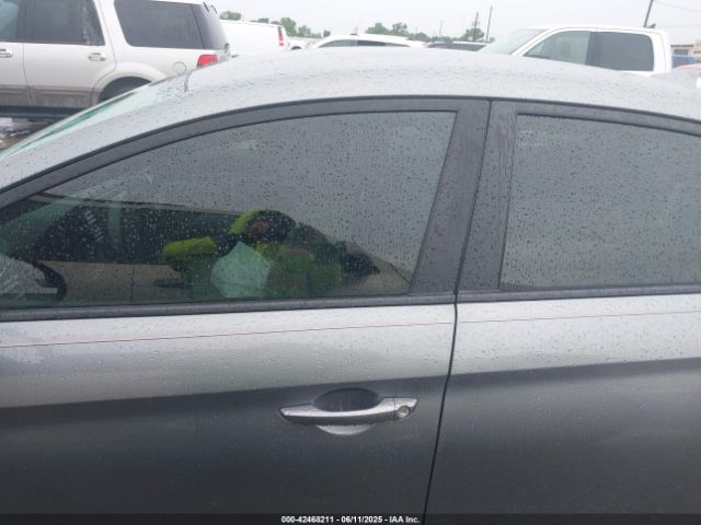 KMHD84LF2HU405181 Hyundai Elantra