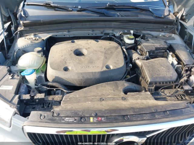 2022 VOLVO XC40 YV4162UK3N2758515 Photo 9