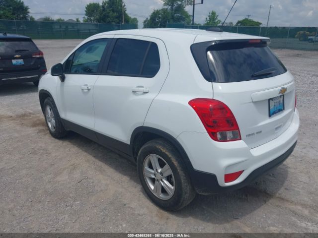 2022 CHEVROLET TRAX KL7CJNSM0NB527682 Photo 2