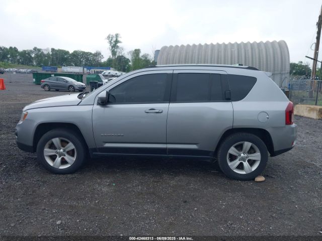 1C4NJDEB4HD162271 Jeep Compass Latitude 4x4
