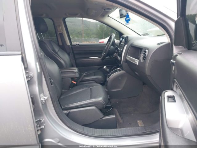 1C4NJDEB4HD162271 Jeep Compass Latitude 4x4